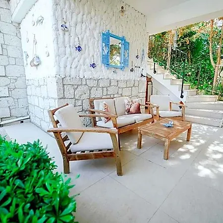 Ξενοδοχείο Marina Palace Αλακάτι