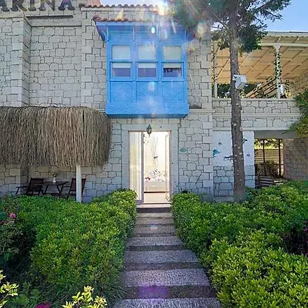 Marina Palace
