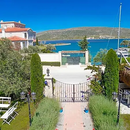 Marina Palace *