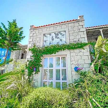 Ξενοδοχείο Marina Palace *